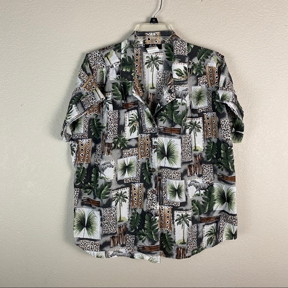 Tops - TCP & Co Animal Button Up Shirt Womans Size XL